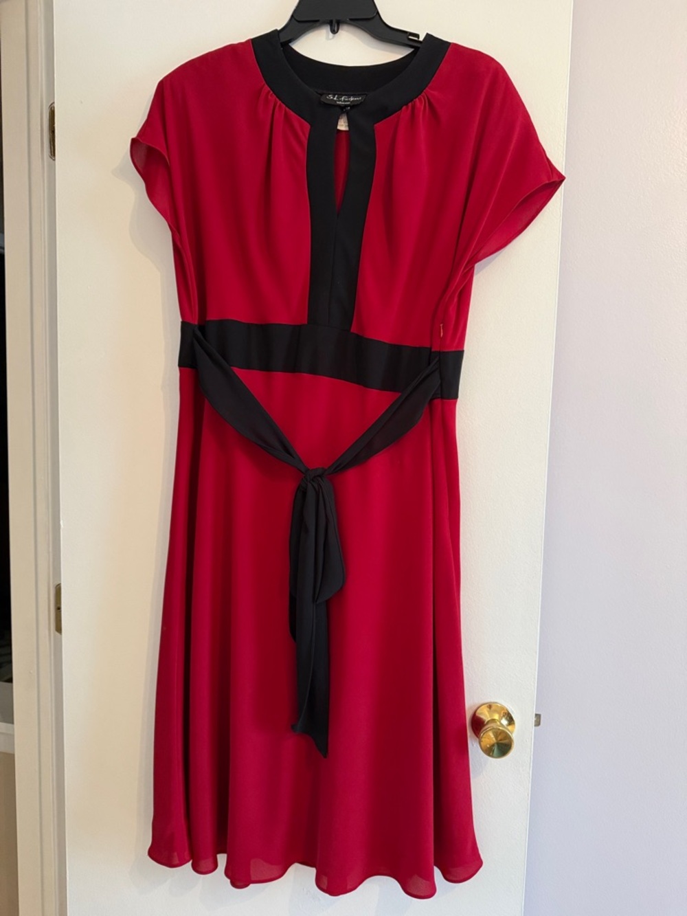 S.L.fashions Red & Black Contrast Tie-Waist Dress
